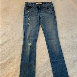 Medium wash ripped boyfriend jeans